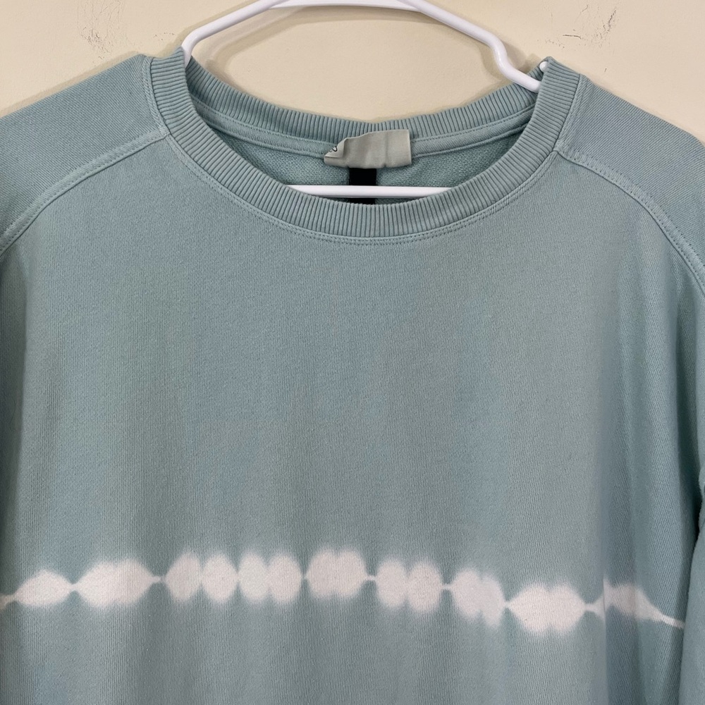 Universal Thread Blue White Tie Dye Crop Crew Neck Sweater - Picture 2 of 7
